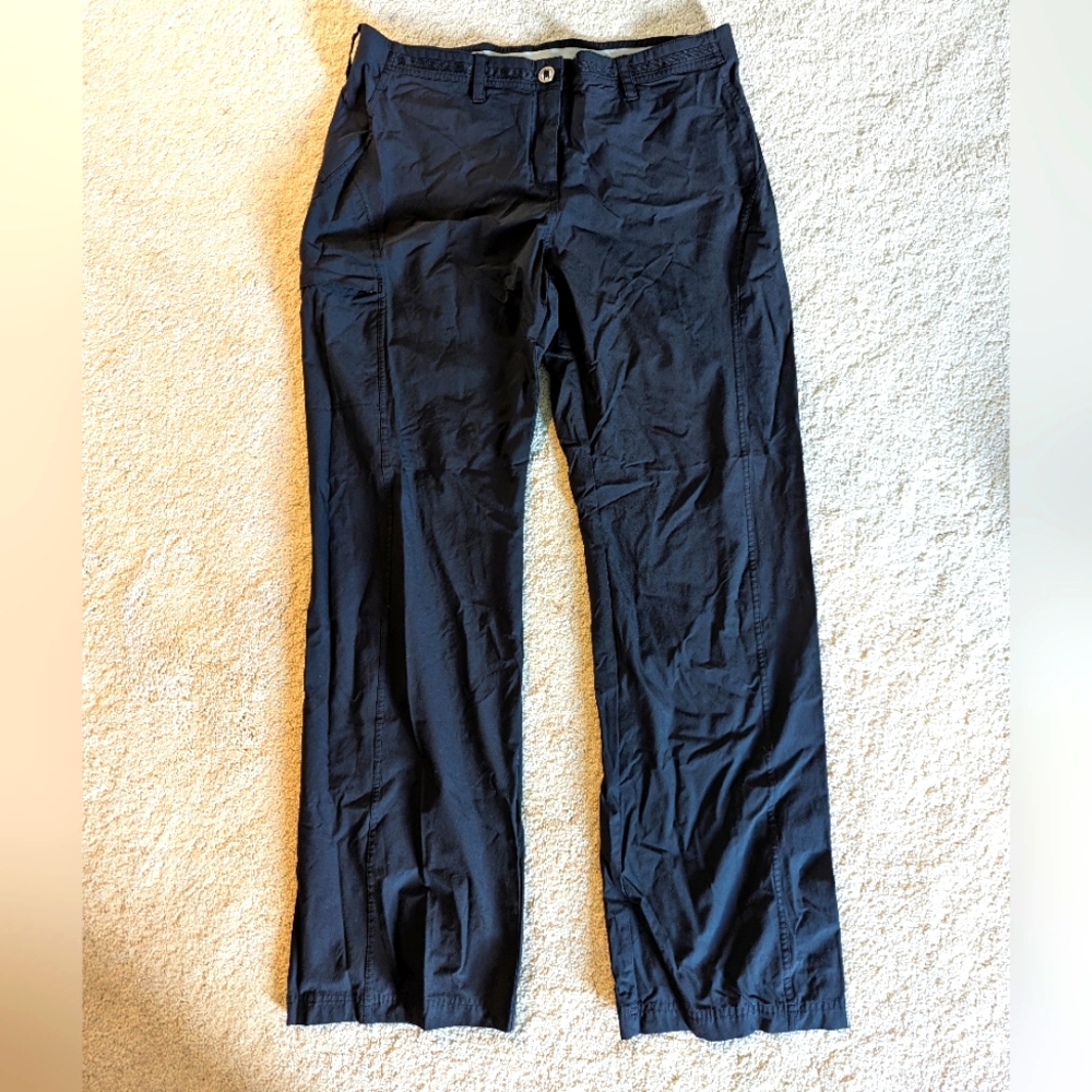 Black hiking pants